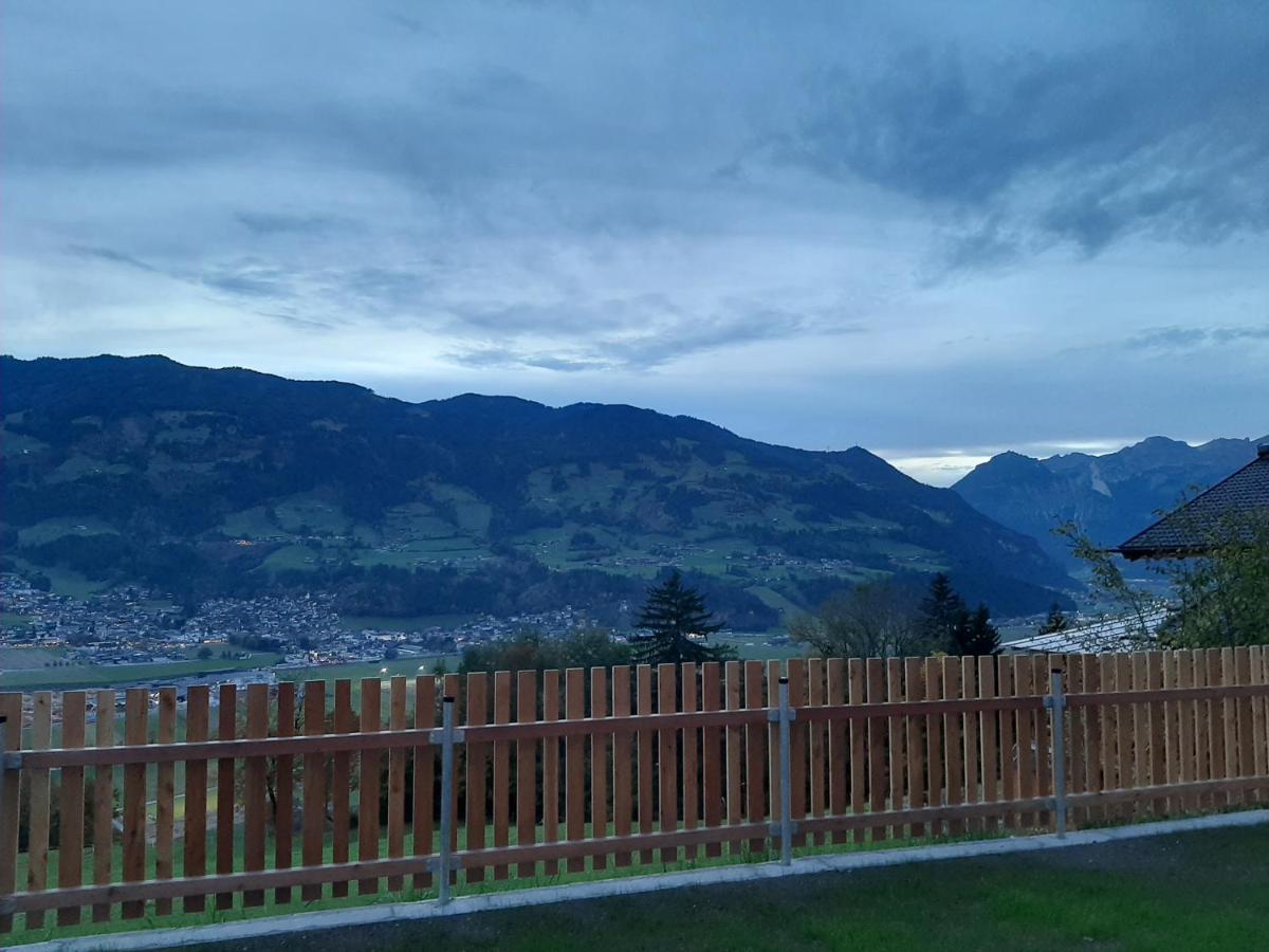 Apart Leonie Hart im Zillertal Exterior photo